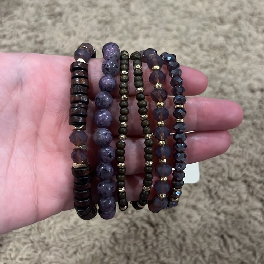 Stackable Beaded Bracelet Set - Picture 5 of 5